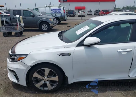 2019 Kia Optima S z USA, uszkodzony, nr VIN 5XXGT4L33KG361243